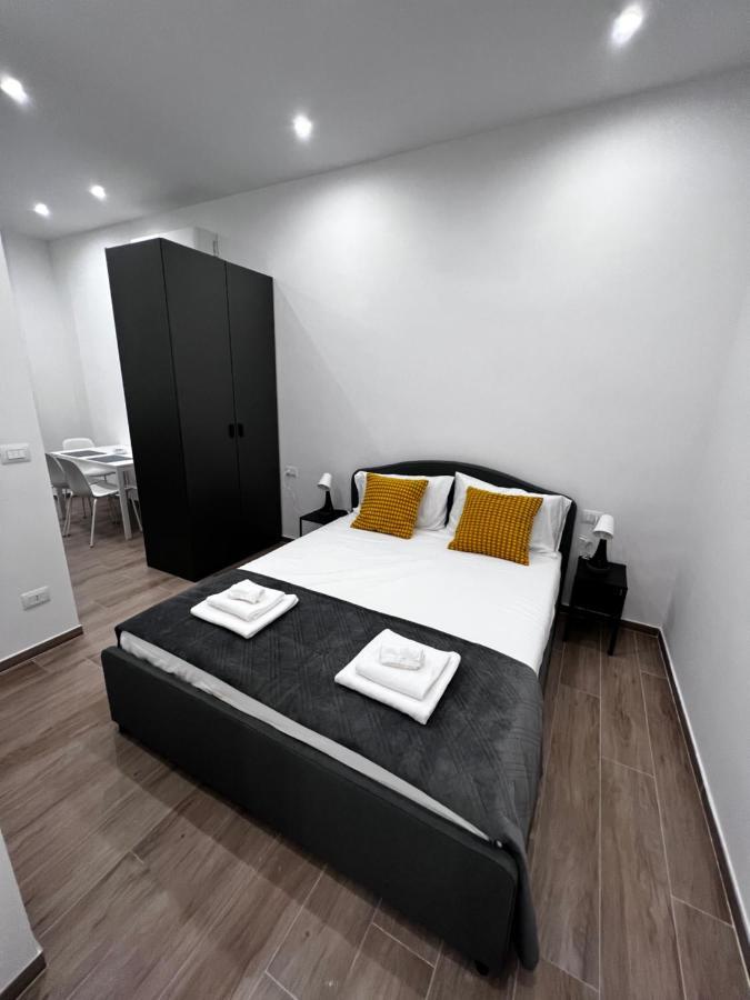 Citywise Vittorio - Independent Apartment Near Bari Central Station ภายนอก รูปภาพ