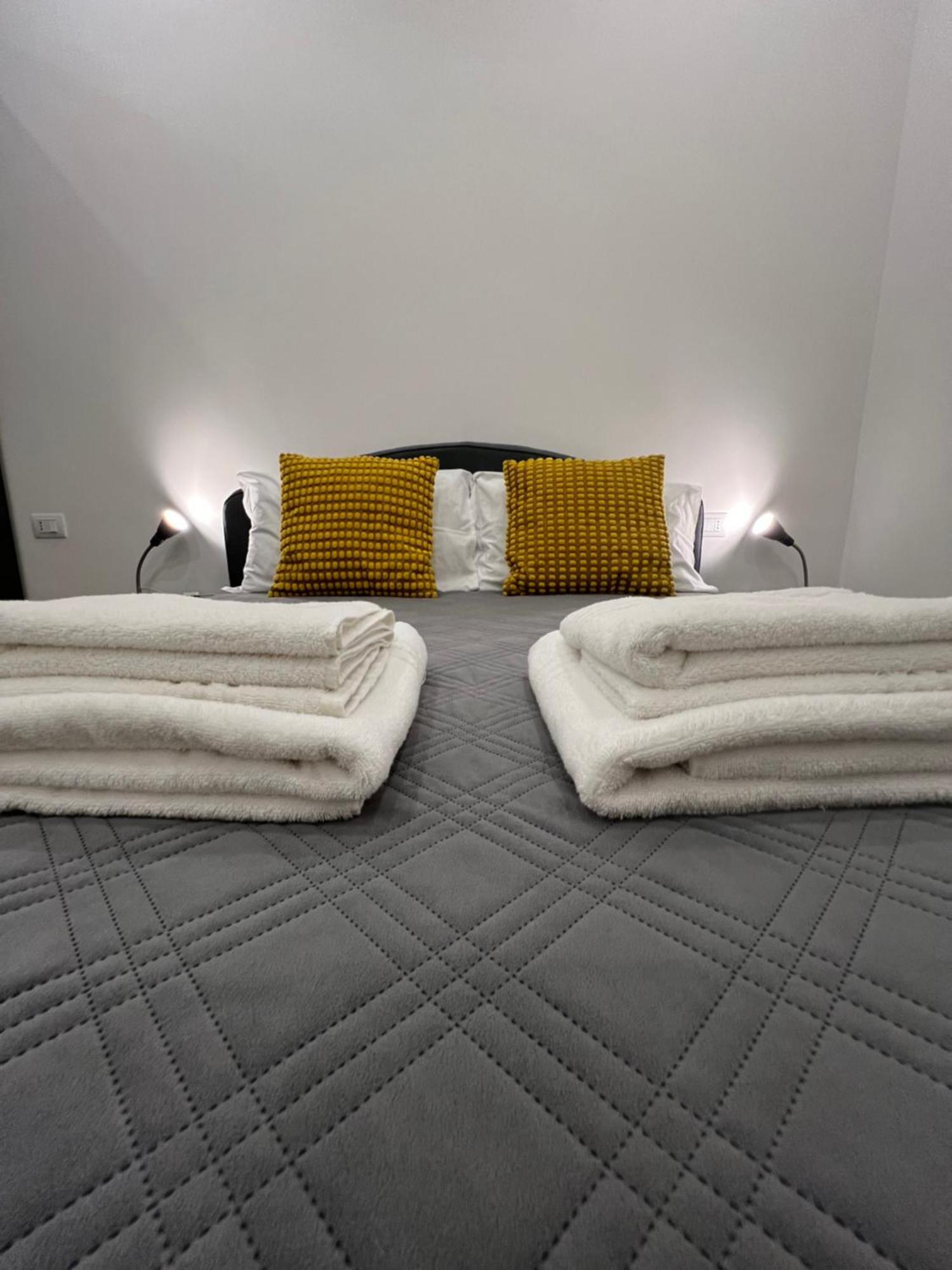 Citywise Vittorio - Independent Apartment Near Bari Central Station ภายนอก รูปภาพ